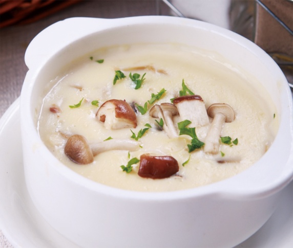 300ｇ西餐－奶油蘑菇汤
